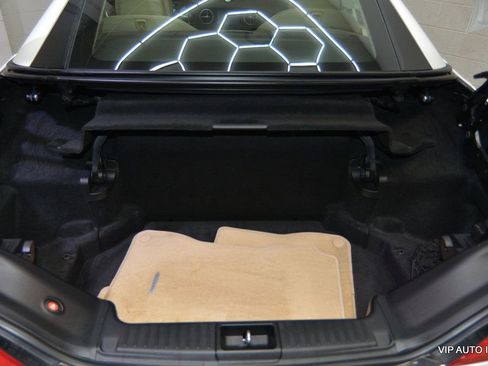 Used 2014 Mercedes-Benz SL 550 image 31