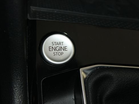 Used 2024 Volkswagen Taos SE image 26