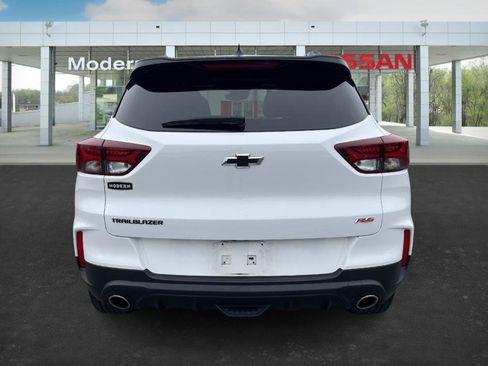 Used 2023 Chevrolet TrailBlazer RS w/ Convenience Package image 3
