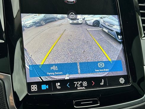 Used 2023 Volvo XC90 T8 Plus image 23