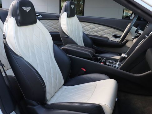Used 2015 Bentley Continental GT V8 S image 17
