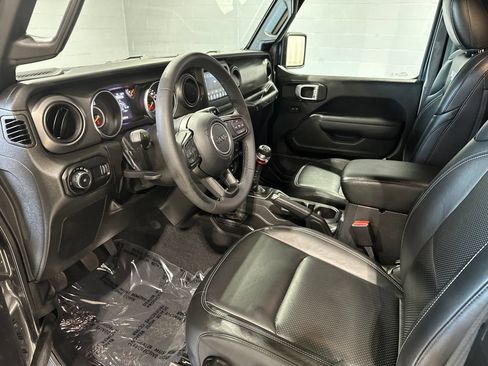 Used 2023 Jeep Wrangler Sport AWD/4WD image 10