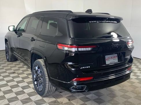 Used 2024 Jeep Grand Cherokee L Summit w/ Rear Seat Video Group I AWD/4WD image 15