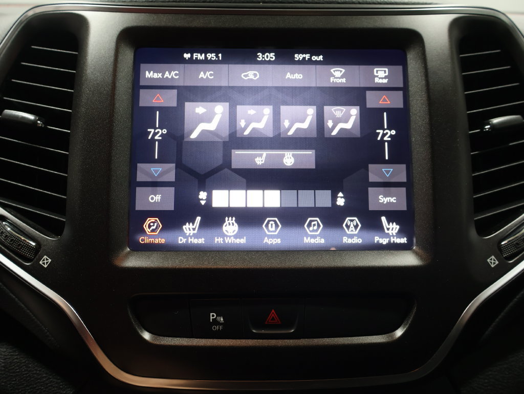 Used 2019 Jeep Cherokee Trailhawk w/ Cold Weather Group AWD/4WD image 30