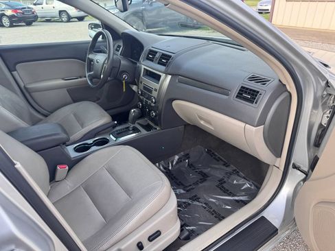 Used 2011 Ford Fusion SEL FWD image 20