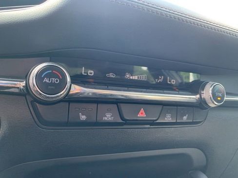 Used 2022 MAZDA MAZDA3 s image 28