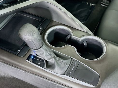 Used 2024 Toyota Camry LE image 18