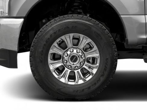 Used 2017 Ford F250 XLT w/ XLT Value Package image 11