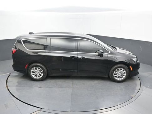 New 2025 Chrysler Voyager LX image 51