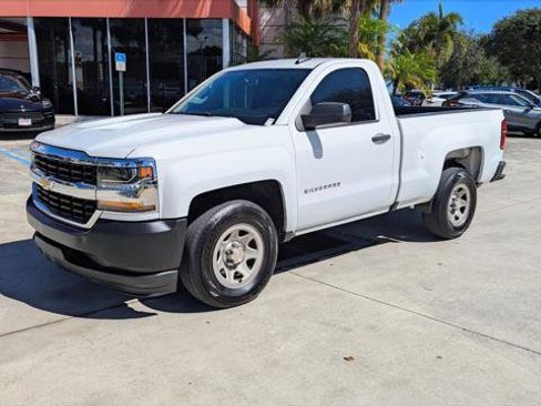 Used 2017 Chevrolet Silverado 1500 W/T w/ Trailering Package image 2