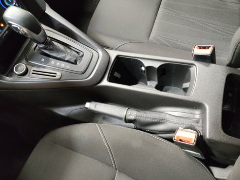 Used 2017 Ford Focus S image 26