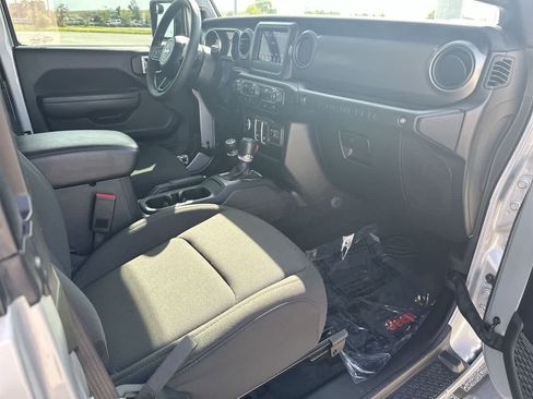 Certified 2023 Jeep Wrangler Sport AWD/4WD image 21