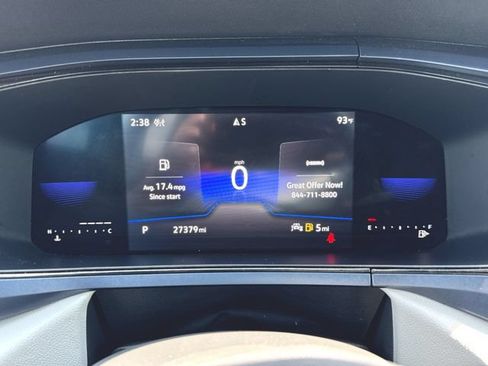 Certified 2023 Volkswagen Taos SE w/ Panoramic Sunroof Package AWD/4WD image 11