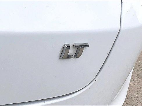 Used 2023 Chevrolet TrailBlazer LT AWD/4WD image 24