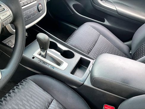 Used 2018 Nissan Altima 2.5 S FWD image 14