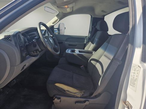 Used 2013 Chevrolet Silverado 2500 W/T image 12