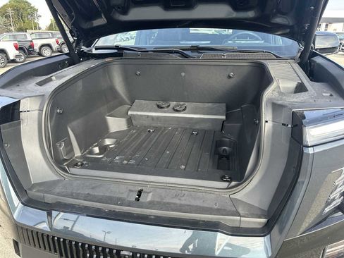 New 2026 GMC Sierra EV Elevation image 30