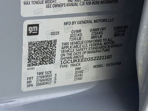 Used 2025 Chevrolet Silverado 1500 RST AWD/4WD image 29