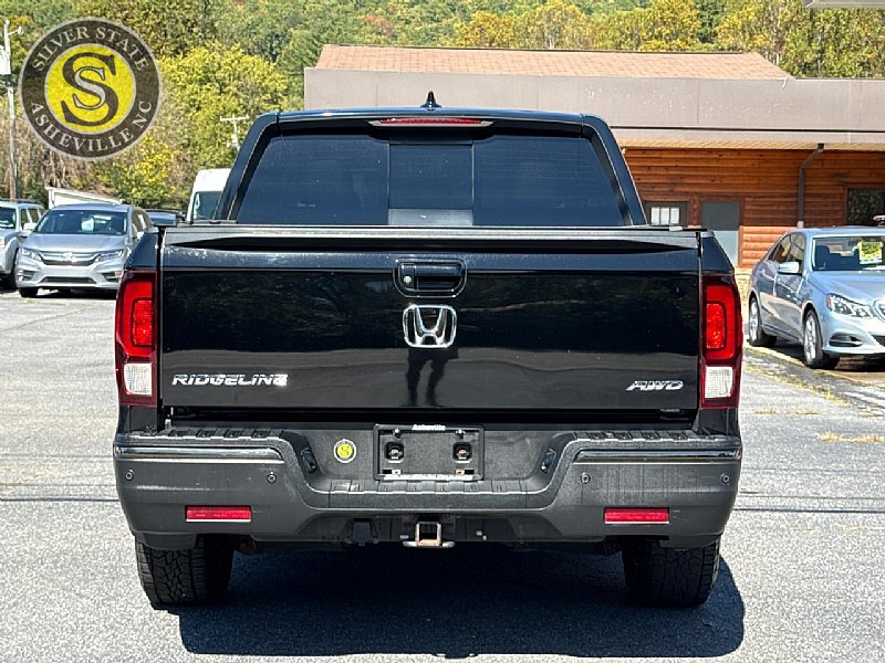 Used 2017 Honda Ridgeline Black Edition image 5
