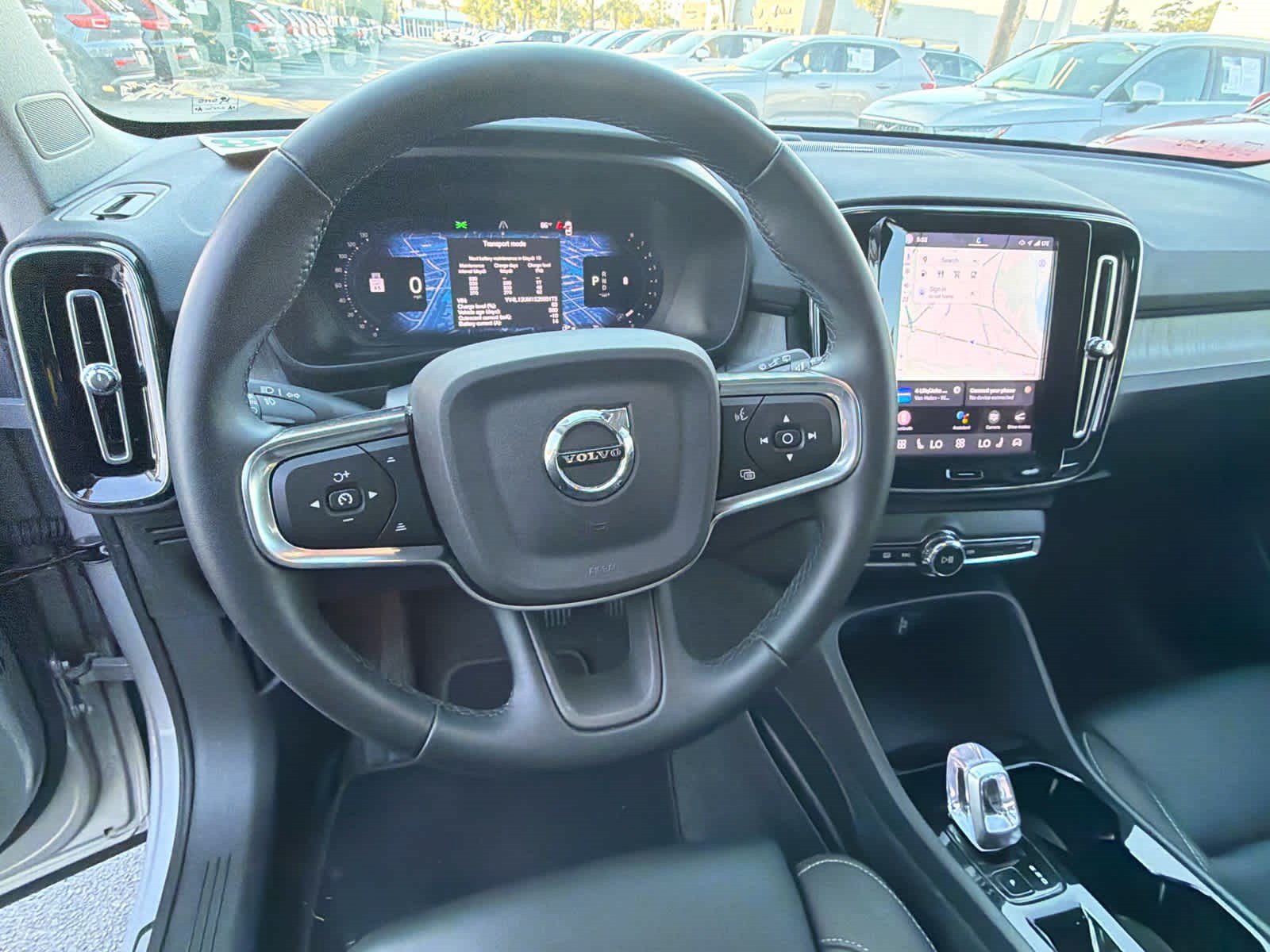 Used 2025 Volvo XC40 B5 Ultra AWD/4WD image 29