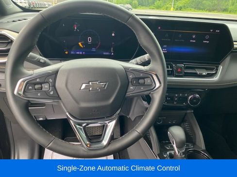 Used 2025 Chevrolet TrailBlazer ACTIV w/ Convenience Package AWD/4WD image 8