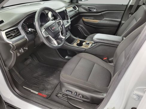 Certified 2023 GMC Acadia SLE w/ Driver Convenience Package image 10