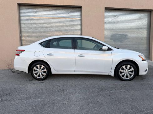 Used 2015 Nissan Sentra SV image 7