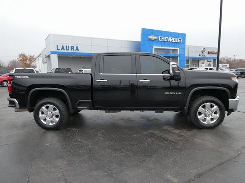 Used 2021 Chevrolet Silverado 3500 LTZ image 4