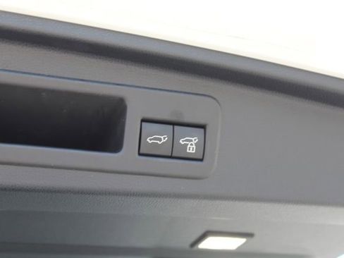 Used 2026 Toyota 4Runner Platinum AWD/4WD image 8