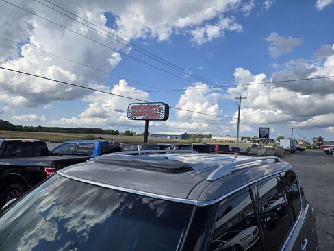 Used 2014 INFINITI QX80 4WD w/ Deluxe Touring Package image 38