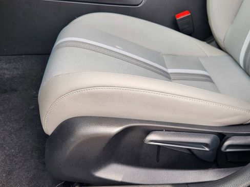 Used 2025 Honda Civic Sport image 24