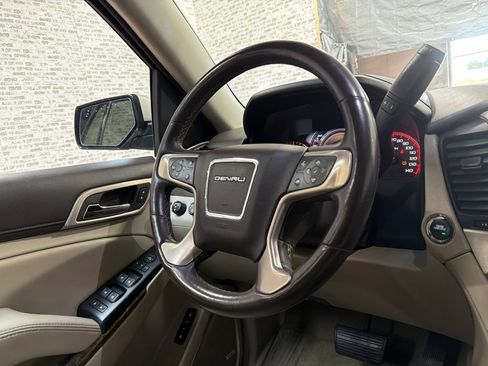 Used 2016 GMC Yukon Denali w/ Open Road Package AWD/4WD image 21