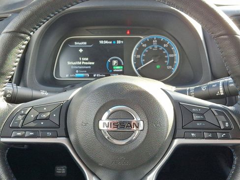 Used 2022 Nissan Leaf SV image 19