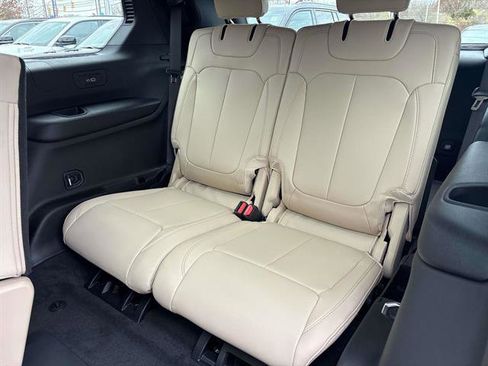 New 2025 Jeep Grand Cherokee L Limited image 8