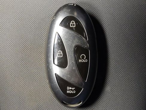 Used 2025 Hyundai Elantra SEL FWD image 32