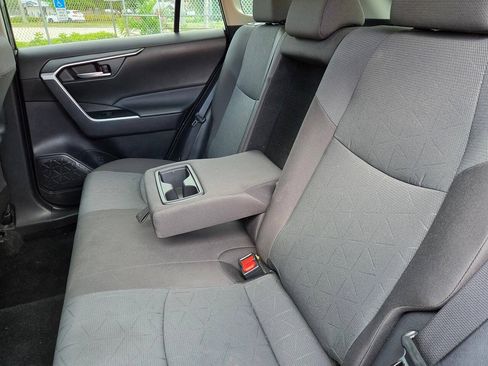 Used 2025 Toyota RAV4 XLE FWD image 11