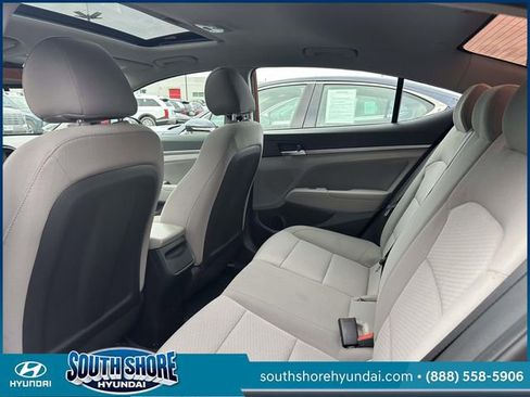 Used 2019 Hyundai Elantra Value Edition FWD image 11