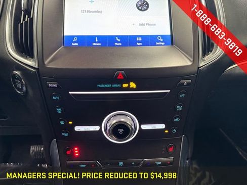 Used 2019 Ford Edge Titanium image 3