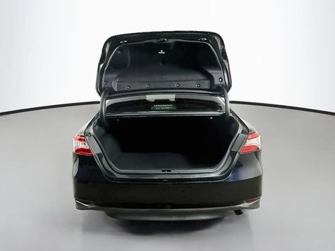 Used 2020 Toyota Camry LE FWD image 36