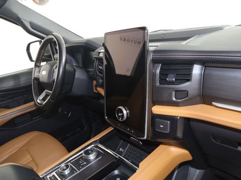 Used 2024 Ford Expedition Max Platinum AWD/4WD image 52