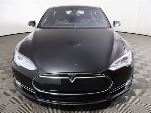 Used 2015 Tesla Model S 85D image 12