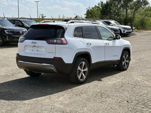 Used 2019 Jeep Cherokee Limited FWD image 5