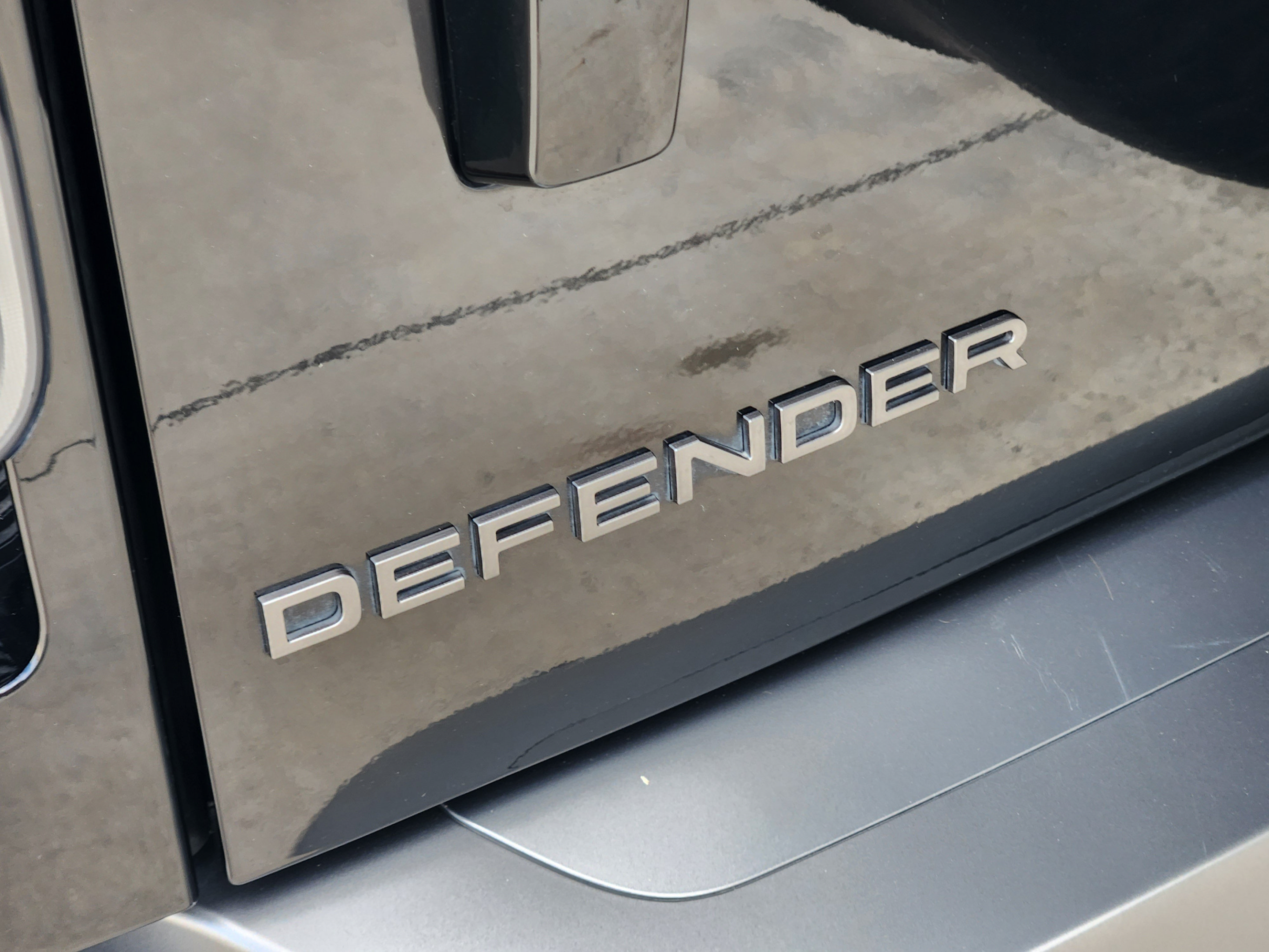 Used 2023 Land Rover Defender 110 Carpathian Edition AWD/4WD image 32