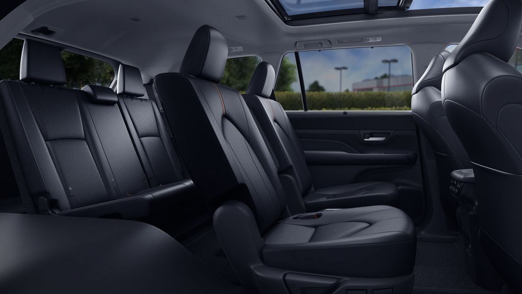 New 2026 Toyota Grand Highlander AWD image 2
