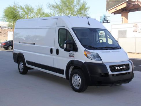 Used 2022 RAM ProMaster 2500 FWD image 3