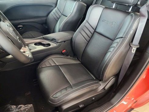 Used 2023 Dodge Challenger SRT Hellcat RWD image 4