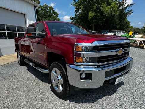 Used 2018 Chevrolet Silverado 2500 LT w/ All Star Edition image 3