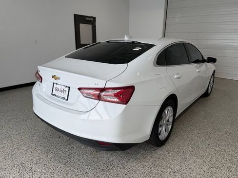 Used 2022 Chevrolet Malibu LT FWD image 3