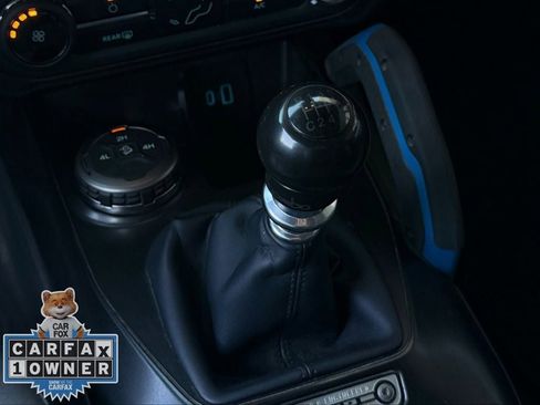 Used 2021 Ford Bronco Black Diamond image 17