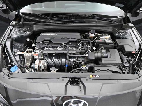 Certified 2023 Hyundai Elantra SEL w/ Convenience Package FWD image 23